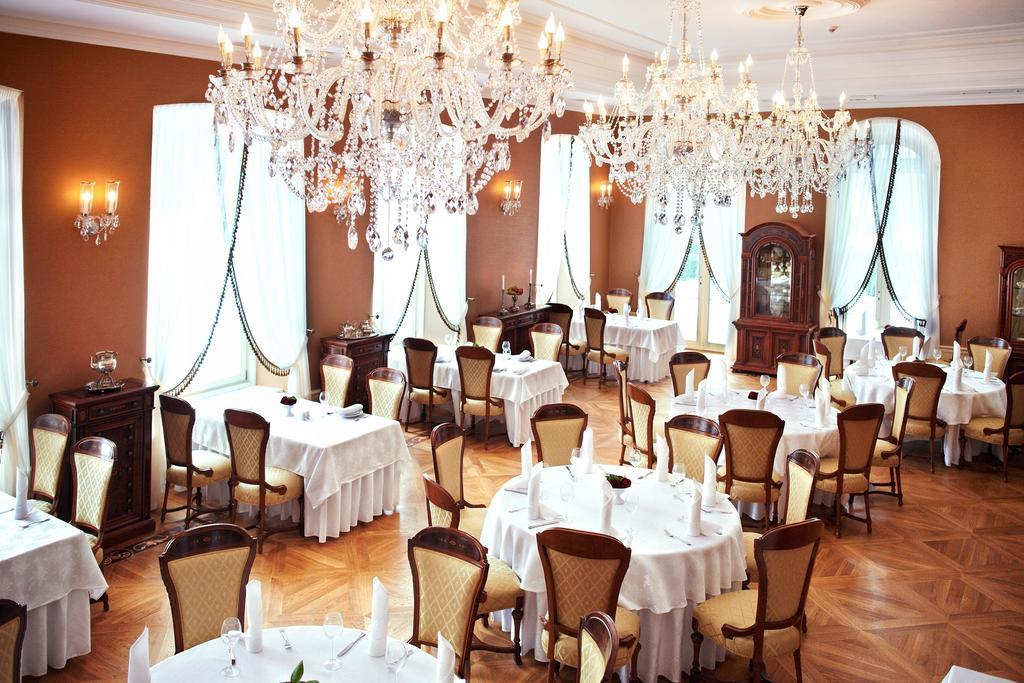 Palac Zelechow Spa & Wellness Экстерьер фото