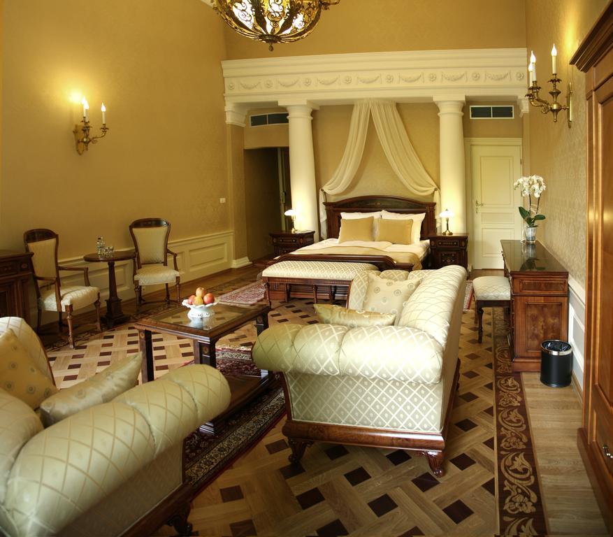 Palac Zelechow Spa & Wellness Экстерьер фото